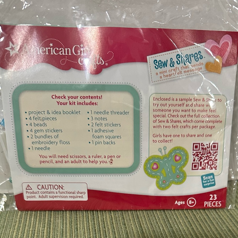 2012 American Girl Crafts sewing Kit craft